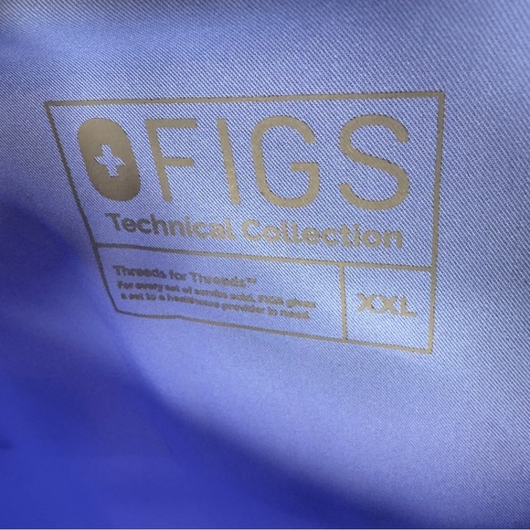 FIGS Ceil Blue Women's Scrub Top - Picture 4 of 5